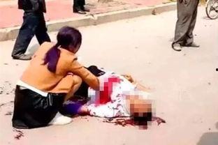 重庆爆料男子被打视频,街头暴力冲突引发社会关注 第2张 重庆爆料男子被打视频,街头暴力冲突引发社会关注 第2张